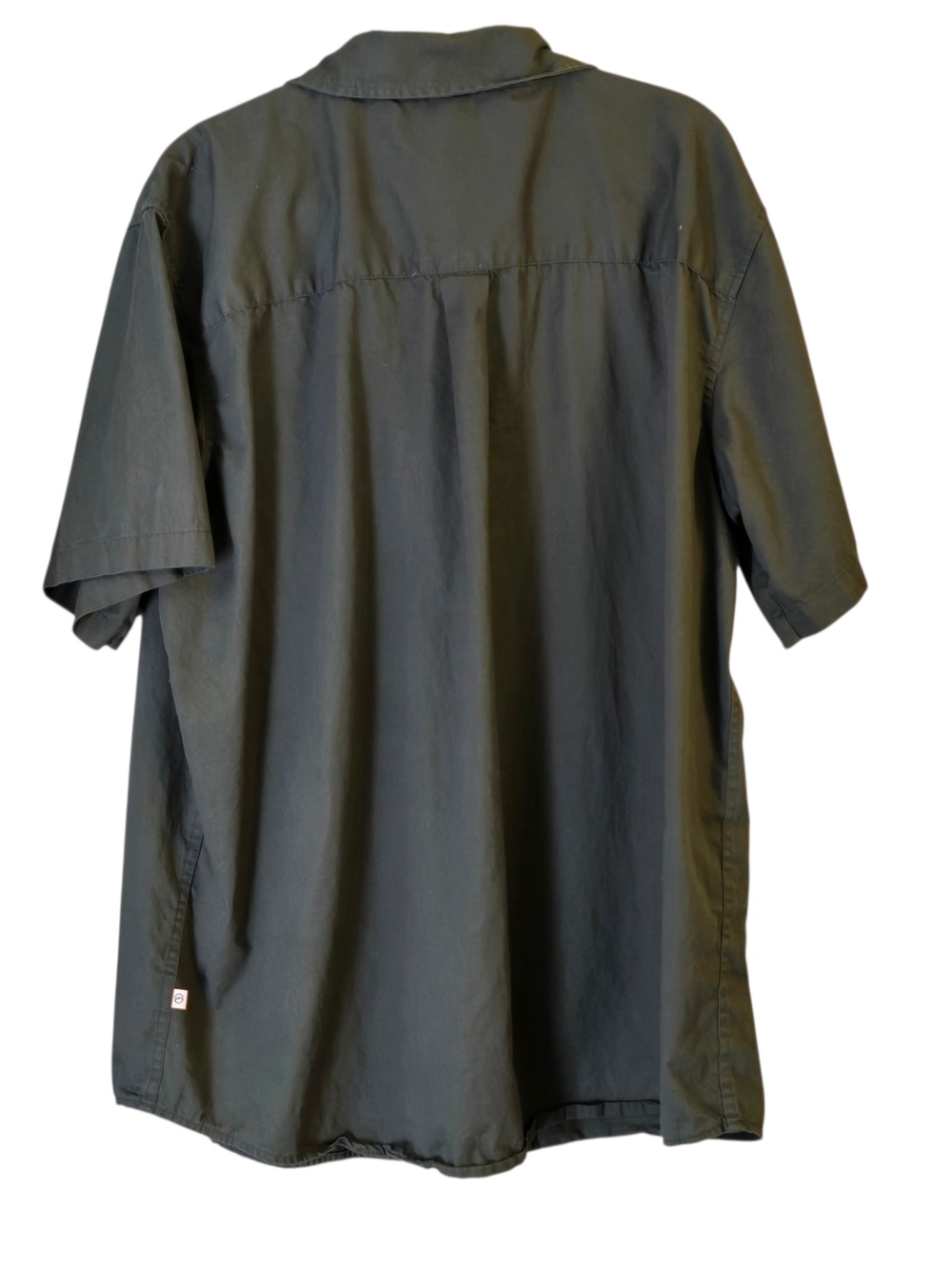 Magellan Outdoors Short-Sleeve Button-Down Shirt in Charcoal - Picture 3 of 8